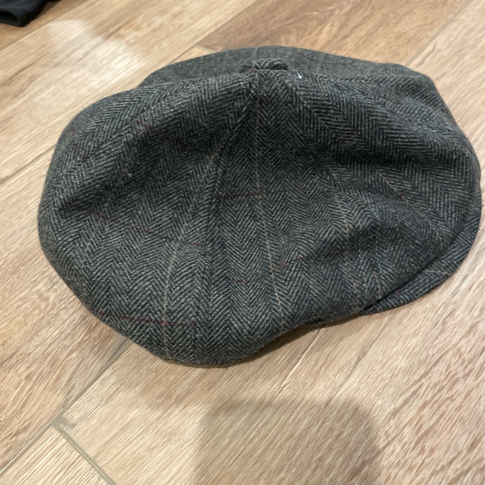 Men’s grey wool blend KB ETHOS newsboy cap - Picture 3 of 4